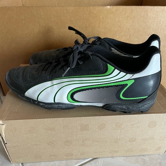 Puma soccer shoes, small grass field - Picture 1 of 5
